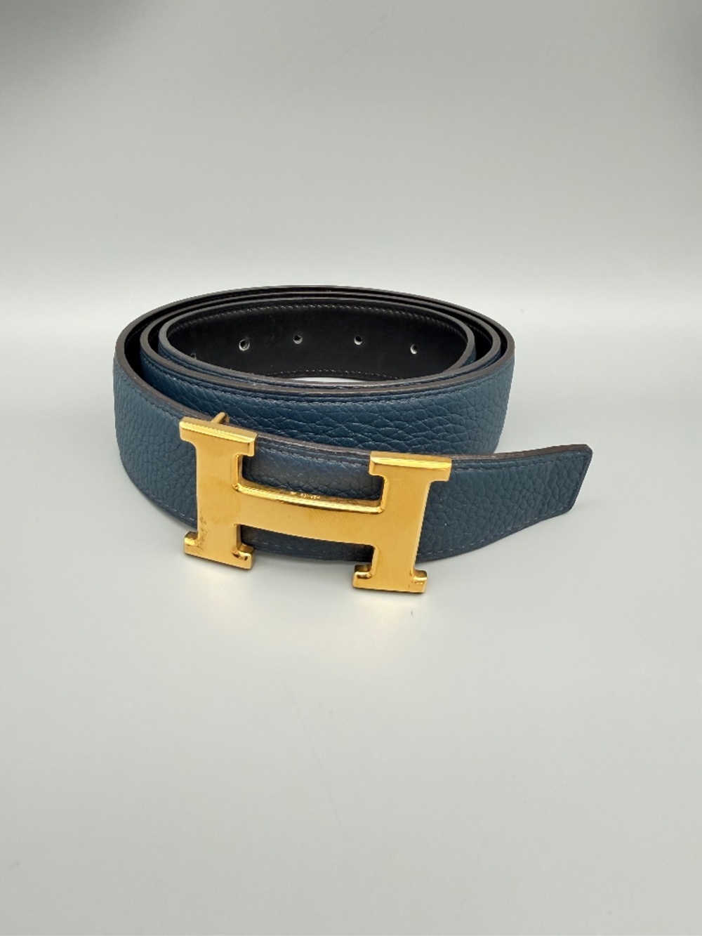 Hermes Reversible Navy Blue & Black Leather 40 mm Belt Gold Monogram Buckle 90cm